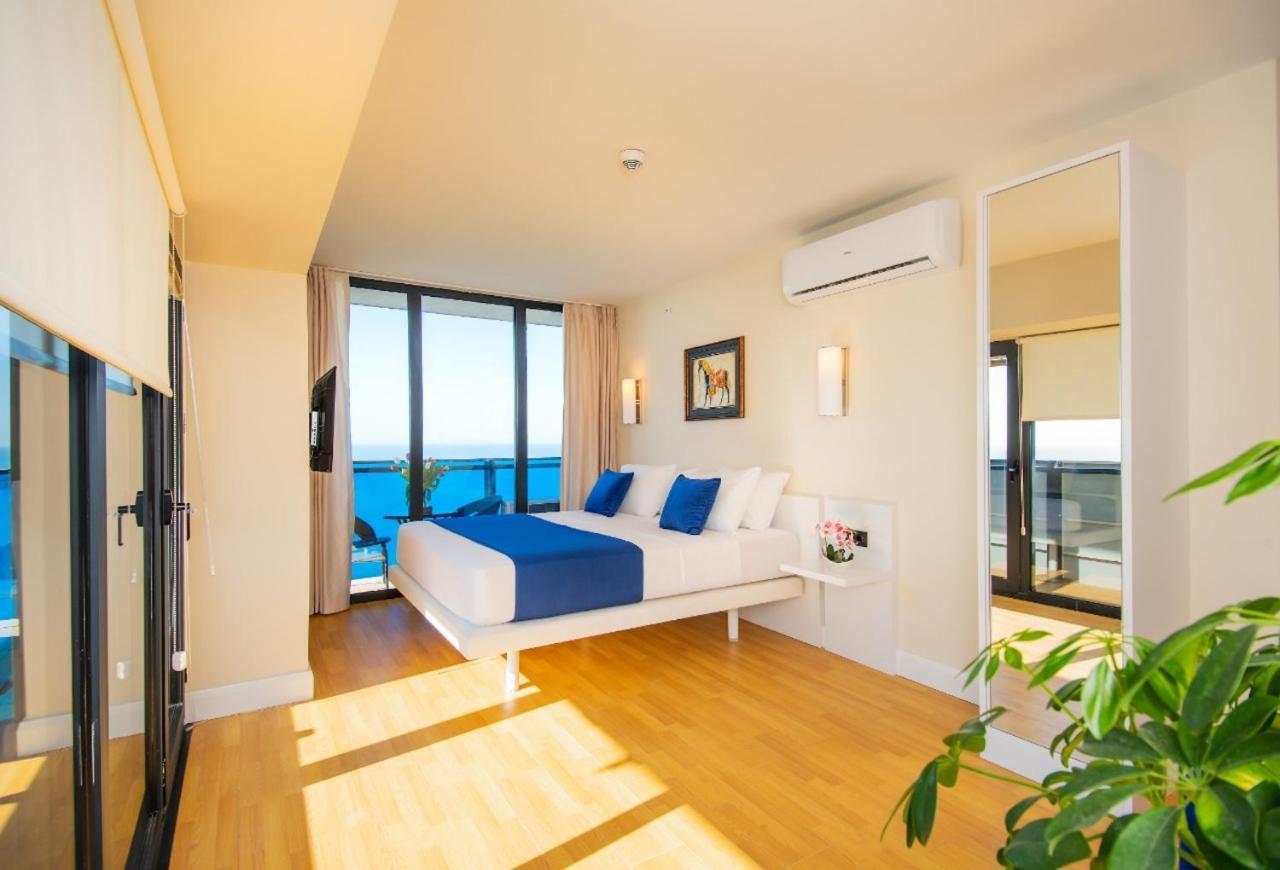 Orbi City Suite Sea View In Batumi Aparthotel Exterior foto